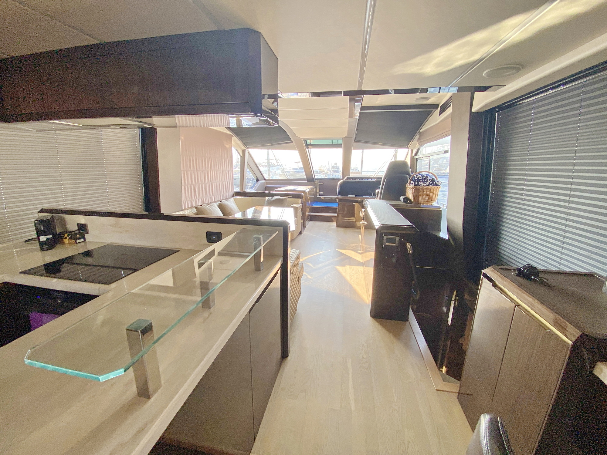 Galeon 640 Fly Motoryacht kaufen - HW Bootcenter - Bild 1