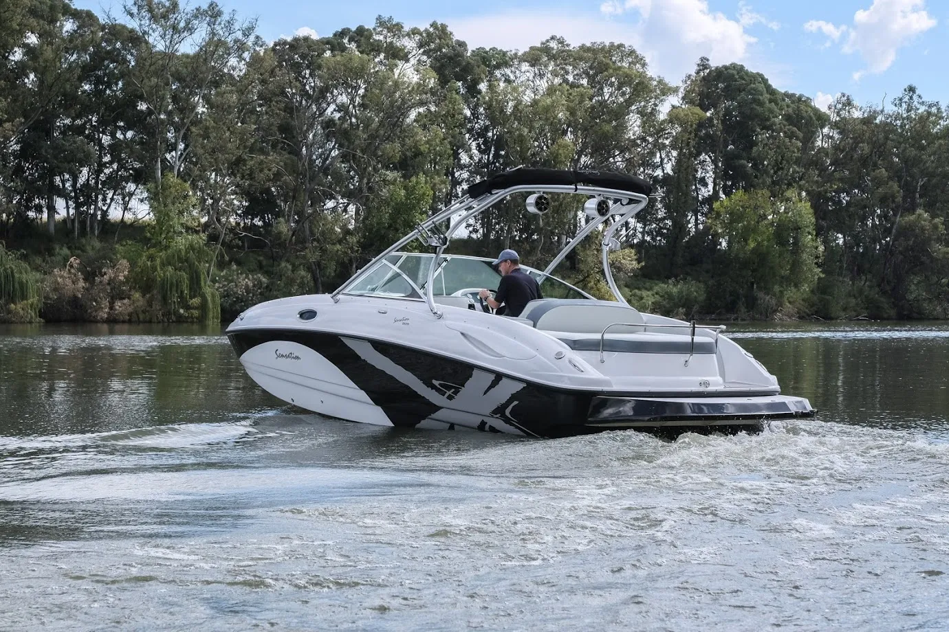 Sensation SX260 Motoryacht kaufen - HW Bootcenter - Bild 2
