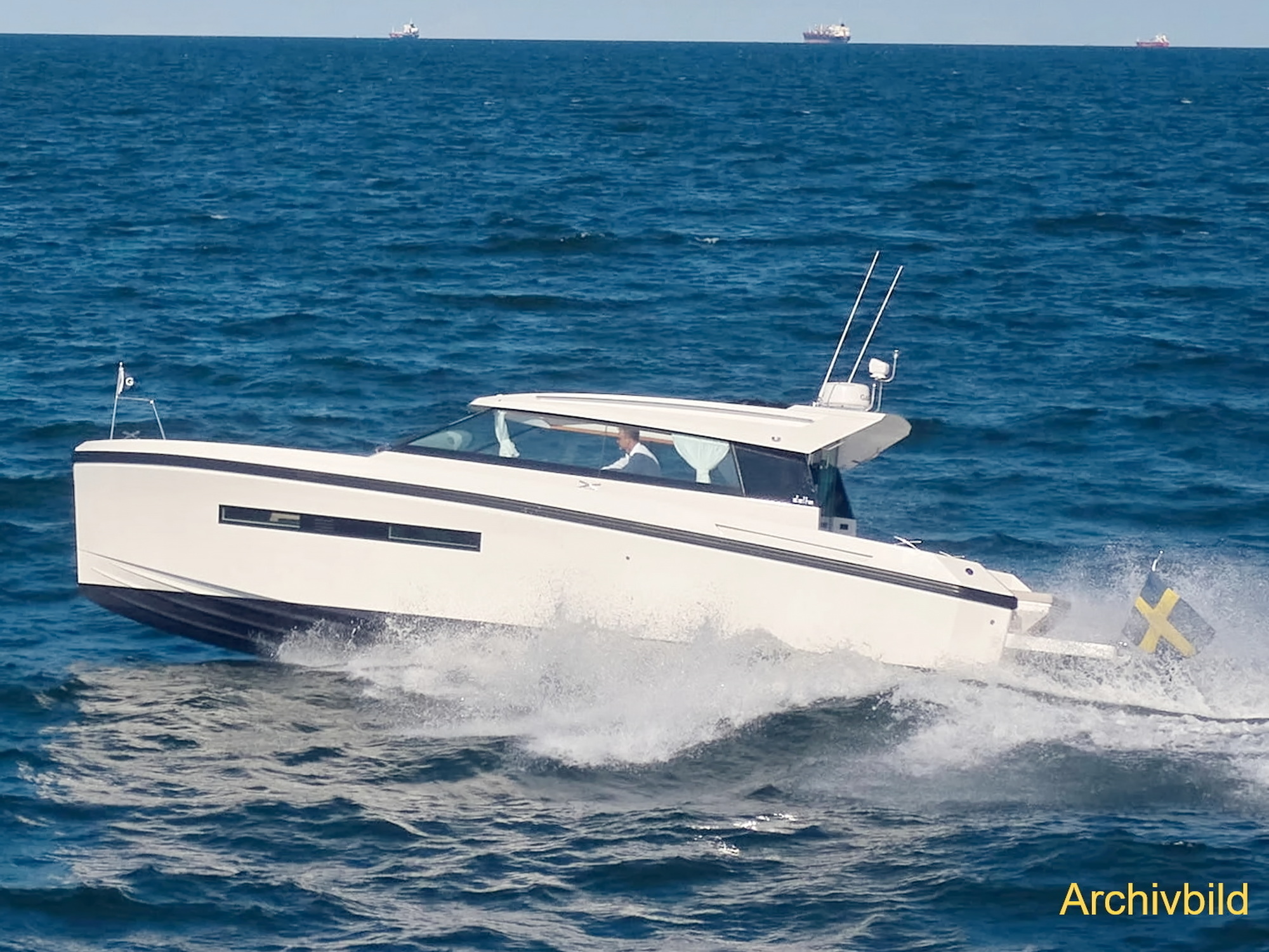 Delta 33 Coupe Motoryacht kaufen - HW Bootcenter - Bild 1