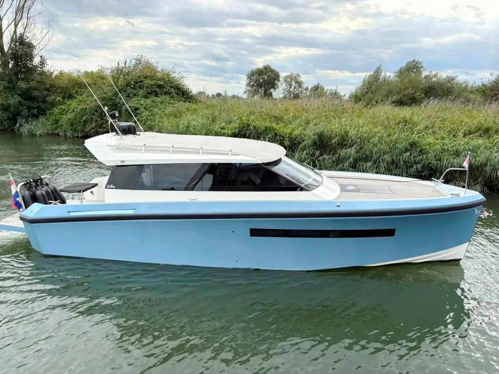 Delta 33 Coupe Motoryacht kaufen - HW Bootcenter - Bild 2