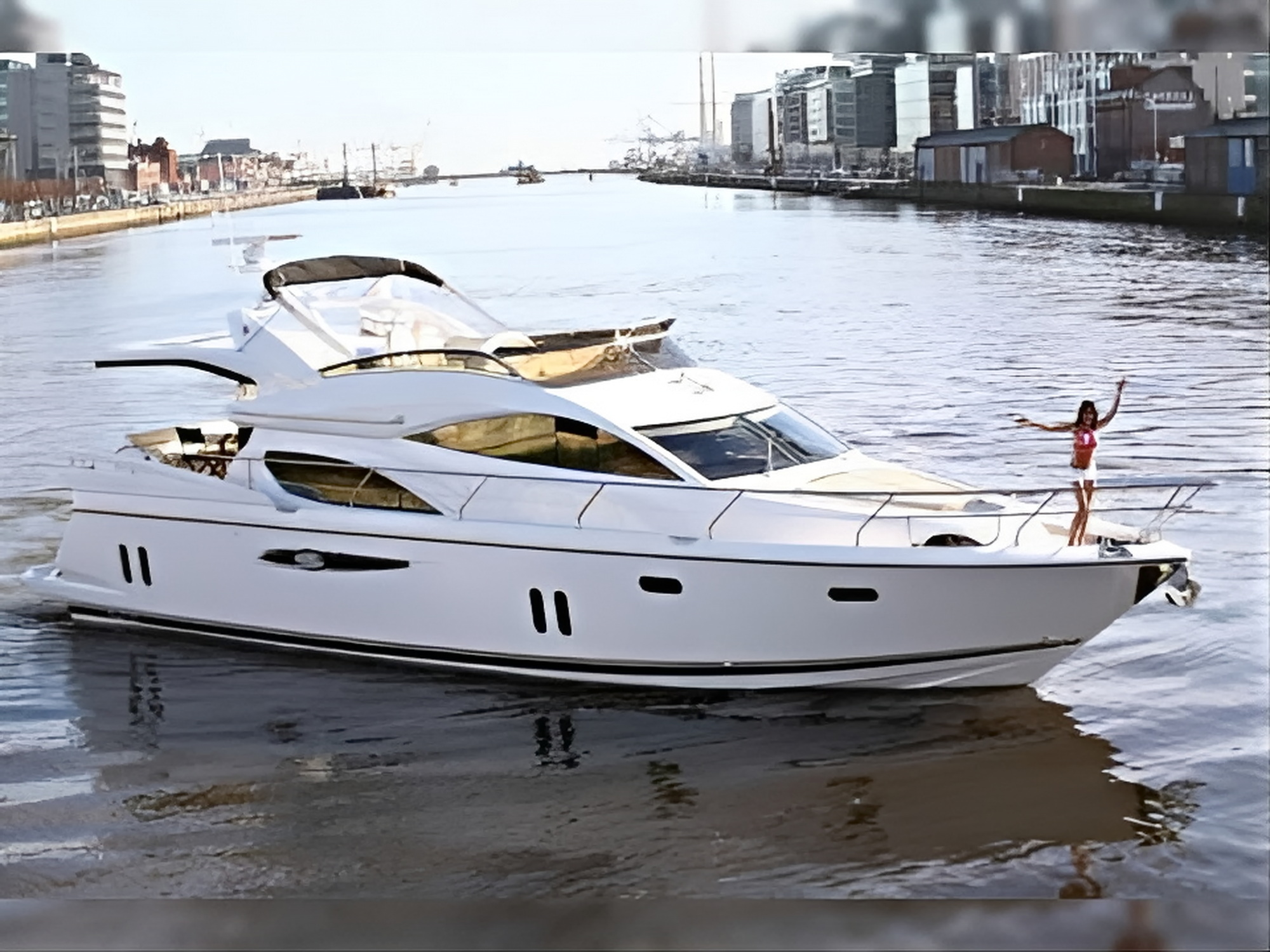 Pearl 60 Motoryacht kaufen - HW Bootcenter - Bild 2