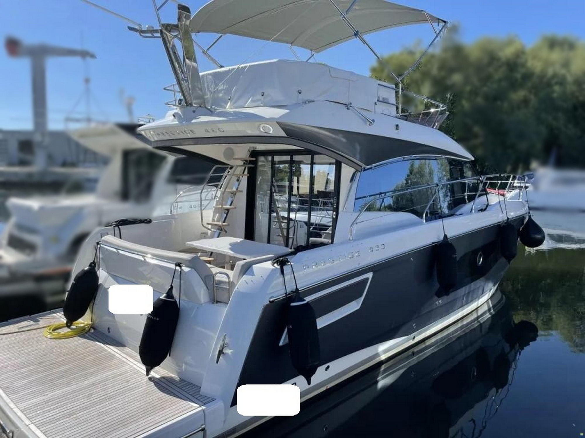 Prestige 420 Fly Motoryacht kaufen - HW Bootcenter - Bild 2