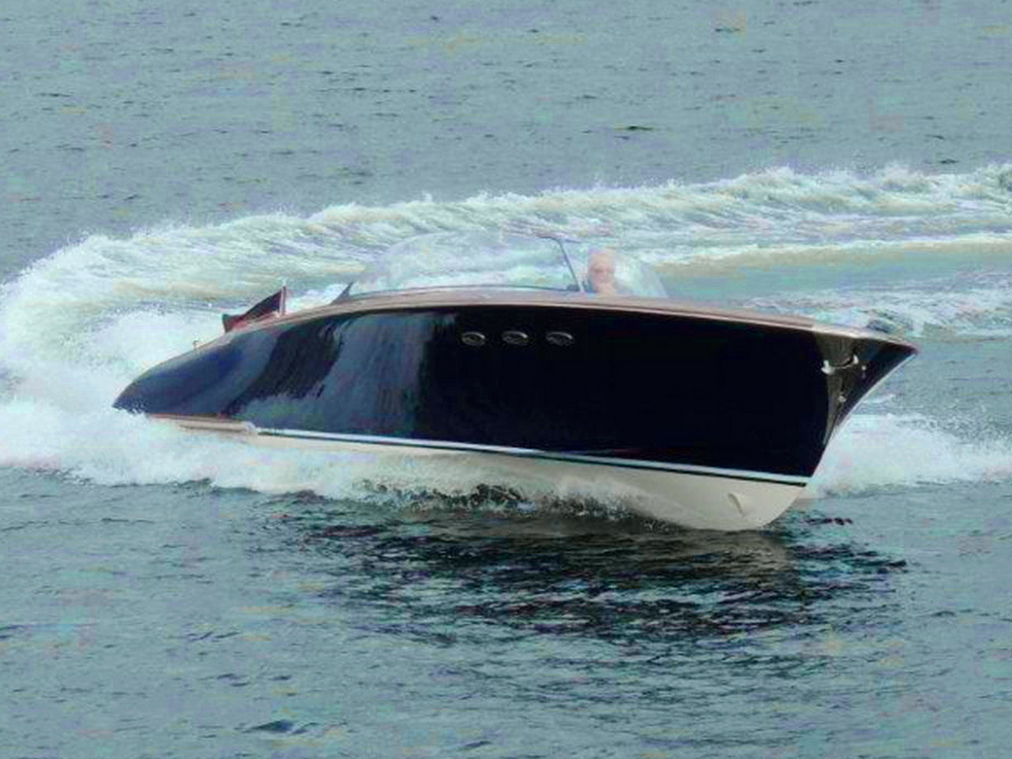 Runabout 33 Motoryacht kaufen - HW Bootcenter - Bild 2