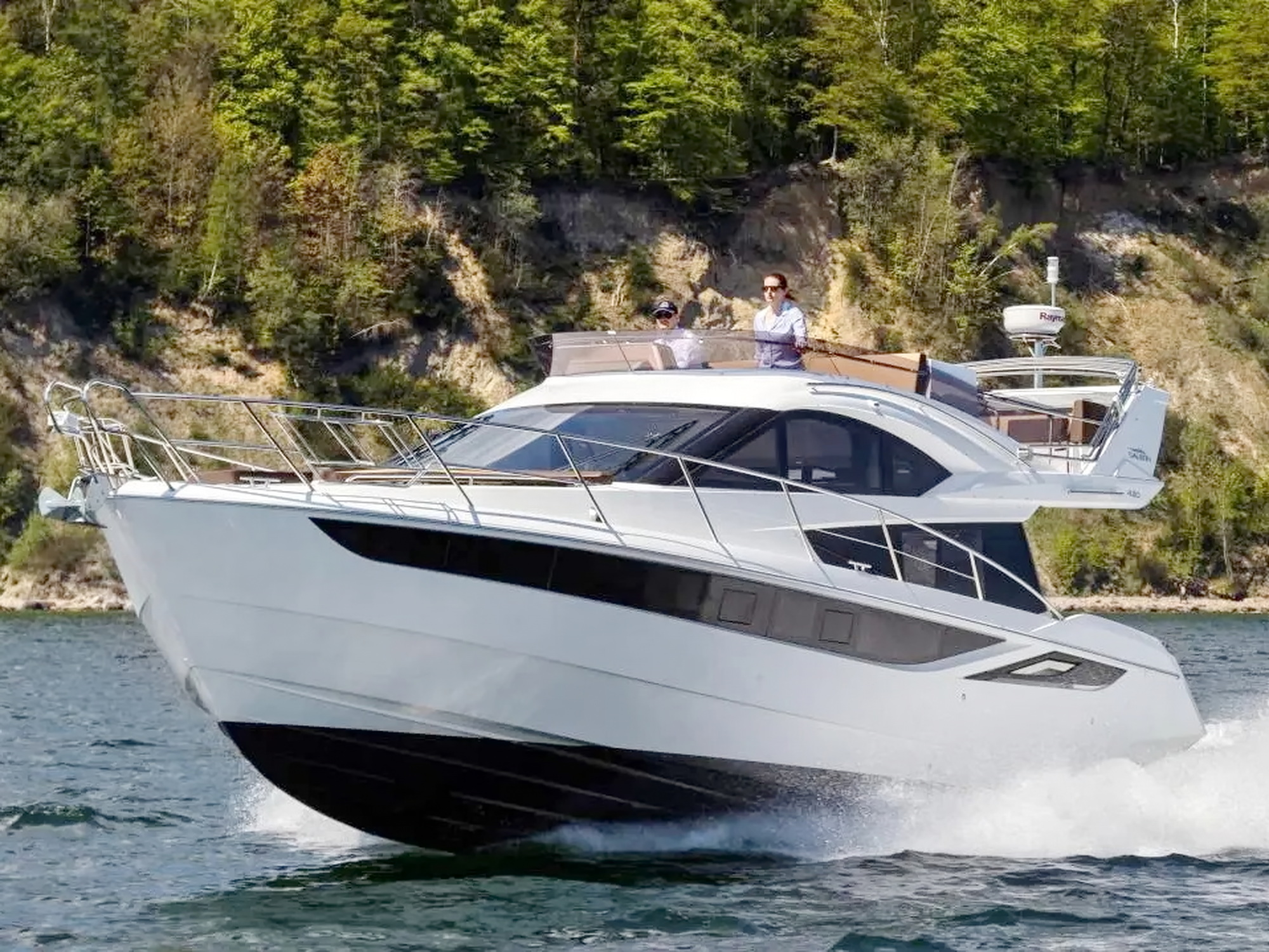 Galeon 420 Fly Motoryacht kaufen - HW Bootcenter - Bild 2